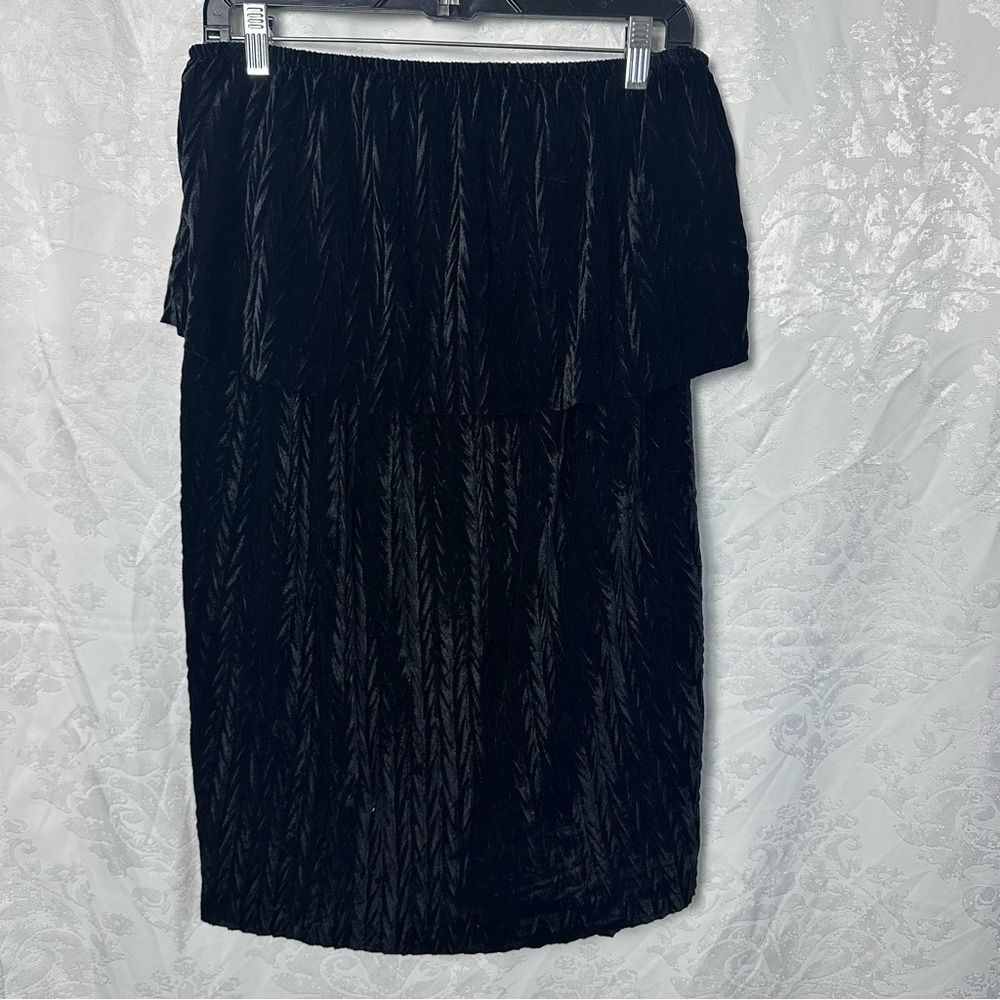 Elegant Black Velvet Strapless Dress‎